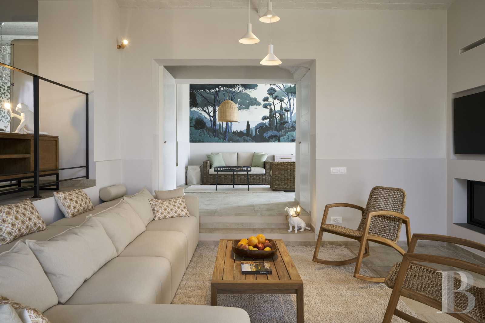 En Toscane, au nord de Vinci et non loin de Florence, une ancienne ferme du 19e siècle au milieu des oliviers - photo  n°8